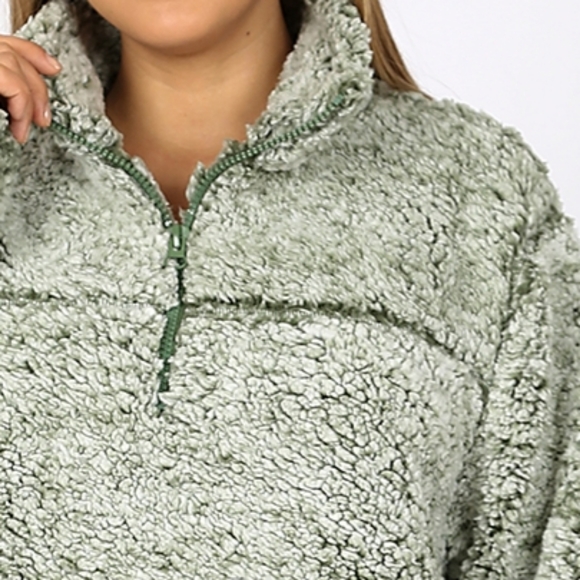 Zenana Outfitters Green Sherpa Pullover with Zip - Picture 2 of 5